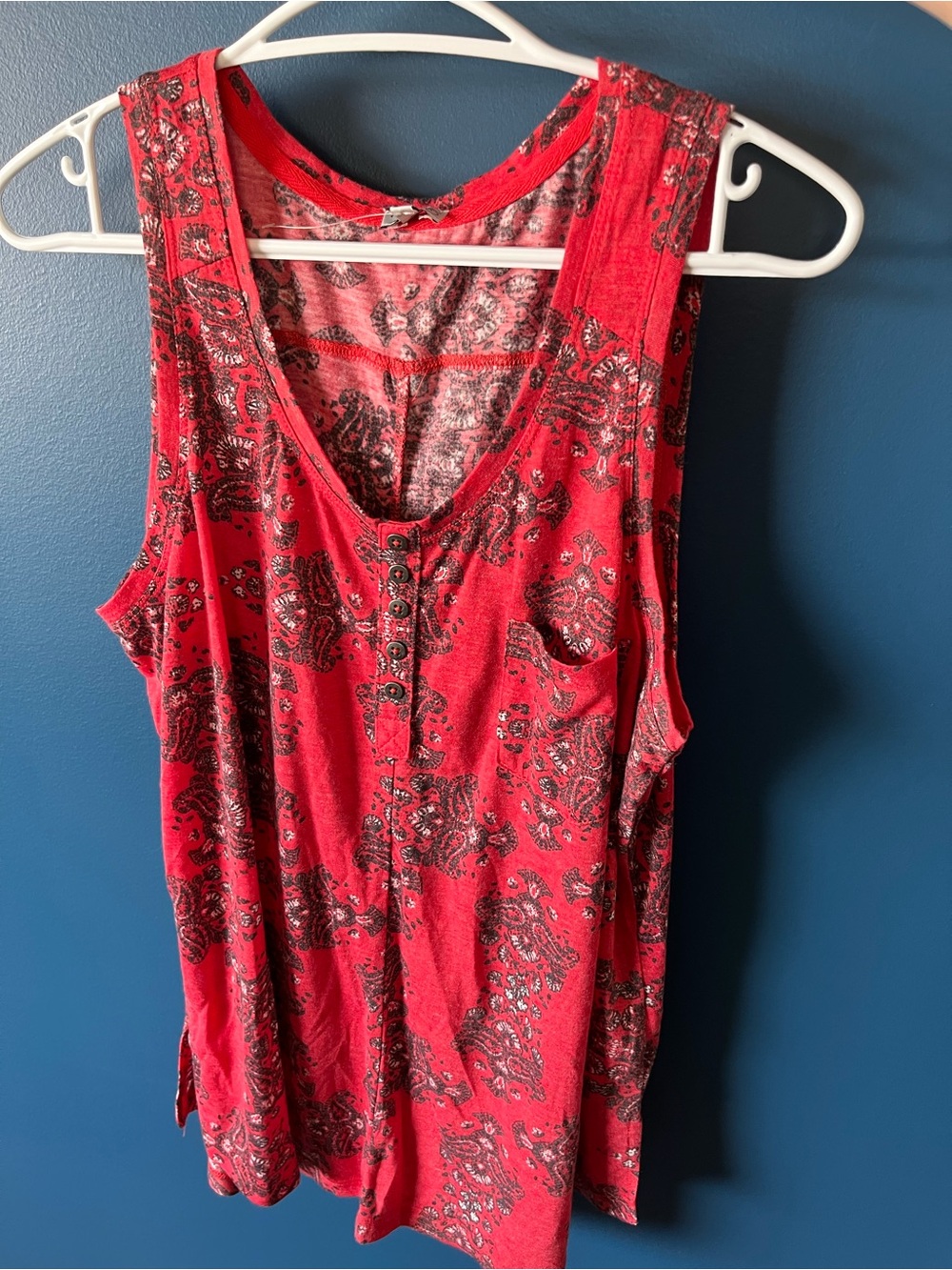 Kismet Red Paisley Button-Front Tank